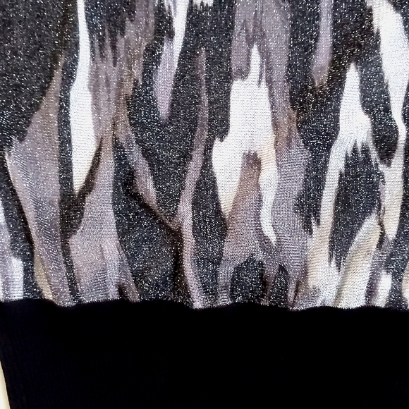 NWT. Express Rayon blend long/loose fit sweater w/multi color pattern&sparkling. - Picture 6 of 7